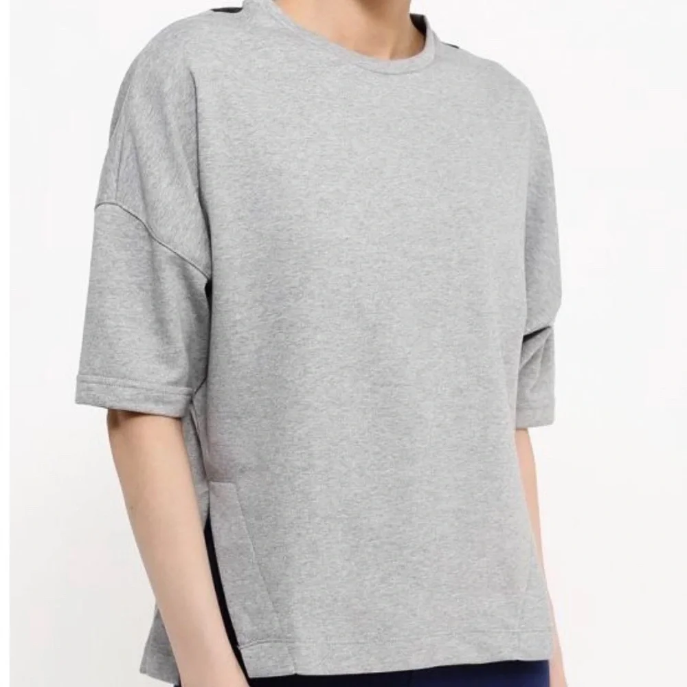 NIKE Dry Versa Mesh Back Training Top Gray Women’s Large